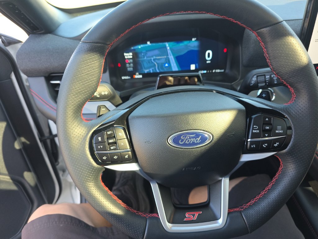 Used 2025 Ford Explorer ST w/ Sun And Sound Package AWD/4WD image 16