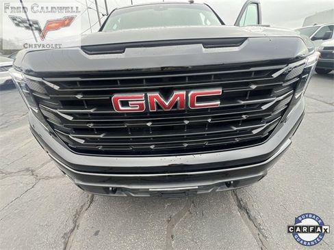 Used 2024 GMC Sierra 1500 Elevation image 30