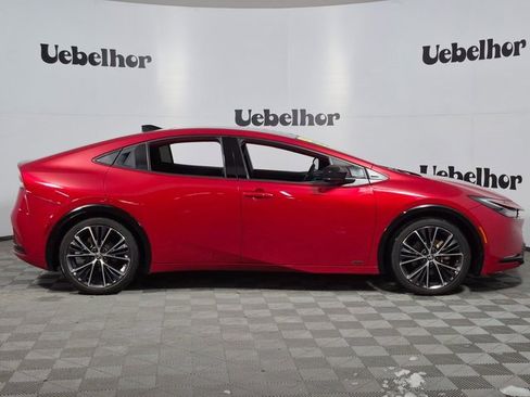Used 2023 Toyota Prius XLE image 8