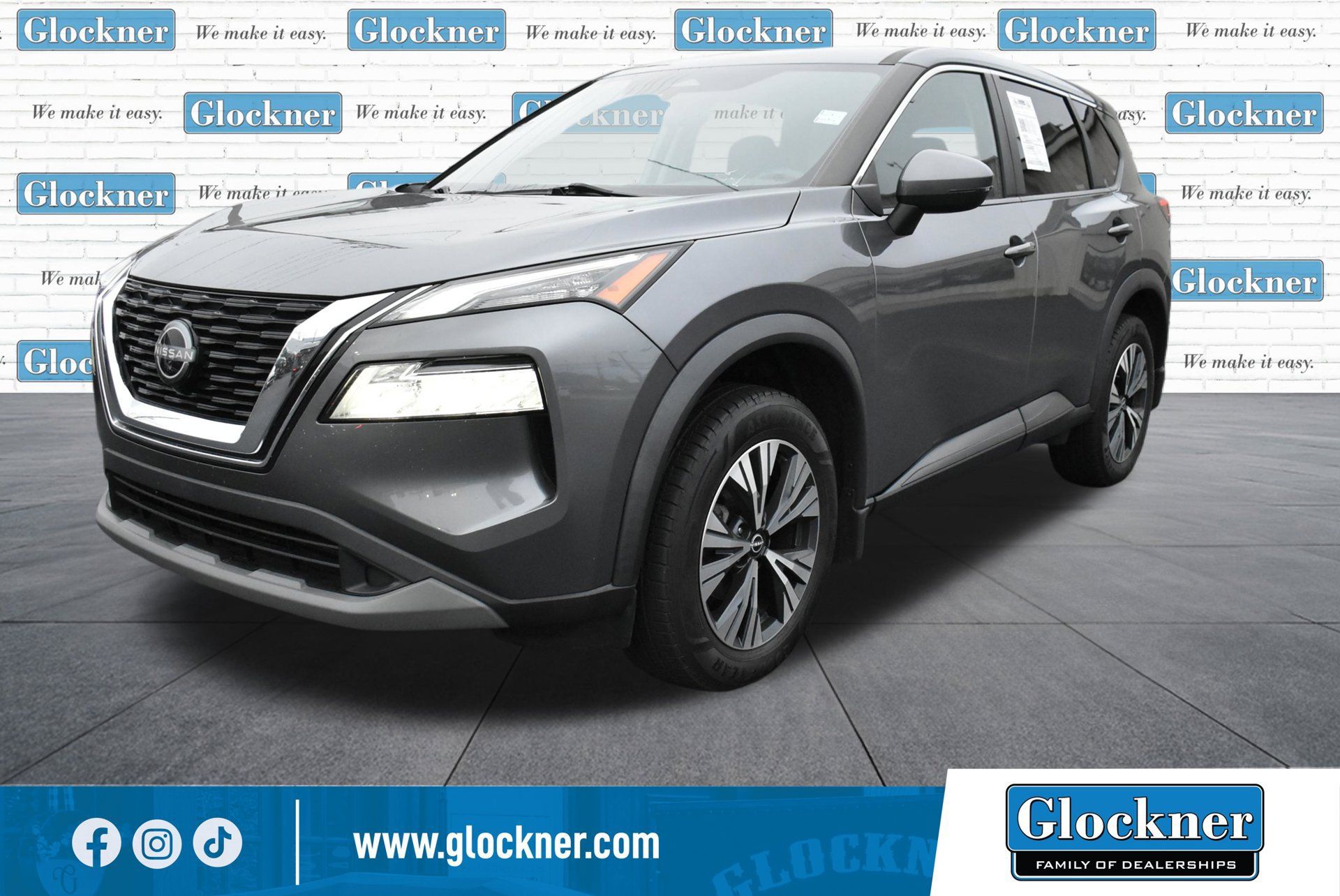 Used 2022 Nissan Rogue SV AWD/4WD image 1