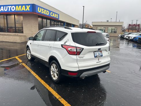 Used 2018 Ford Escape SE image 7