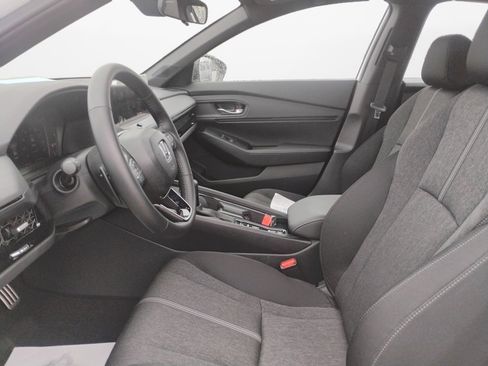 Certified 2025 Honda Accord Sport image 9