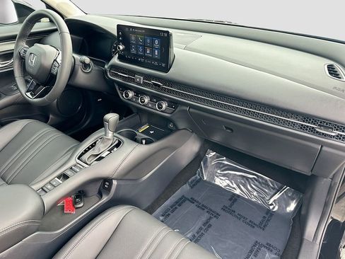 Used 2024 Honda HR-V EX-L image 28