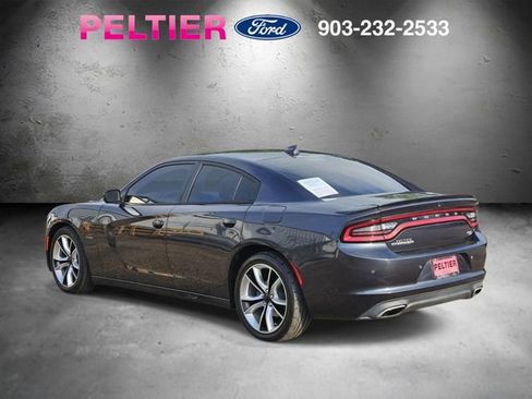 Used 2016 Dodge Charger R/T w/ Wheels & Tunes Group RWD image 4