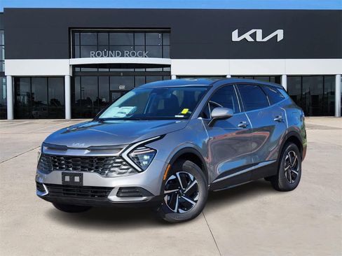 New 2025 Kia Sportage LX image 1