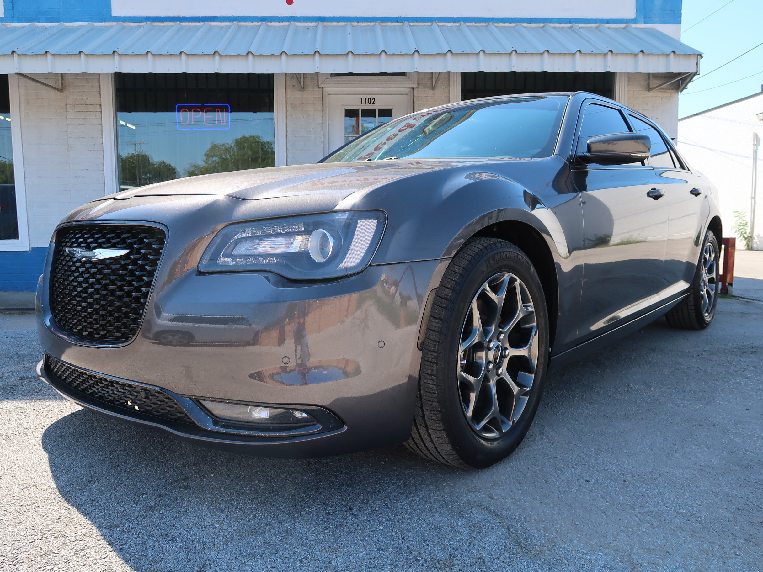 Used 2017 Chrysler 300 S w/ 300S Premium Group AWD/4WD image 5