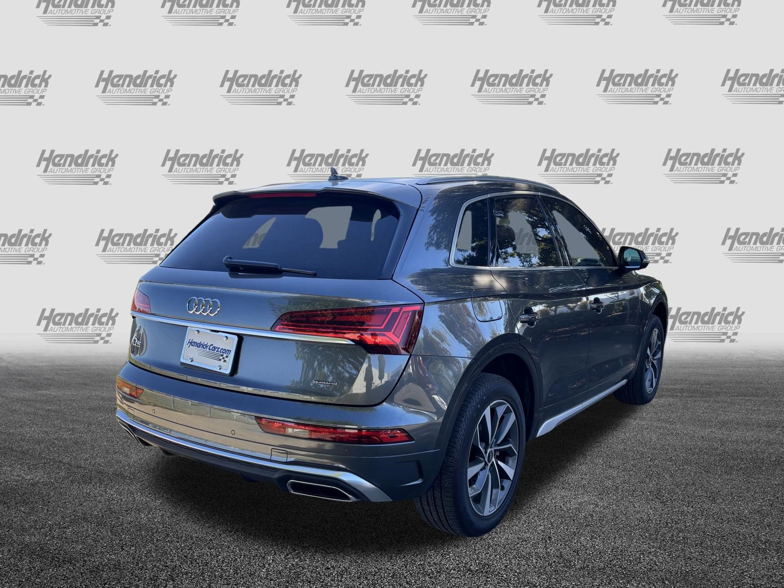 Used 2024 Audi Q5 2.0T Premium Plus w/ Premium Plus Package AWD/4WD image 10