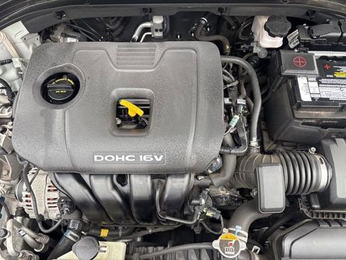 Used 2018 Hyundai Elantra Value Edition image 35