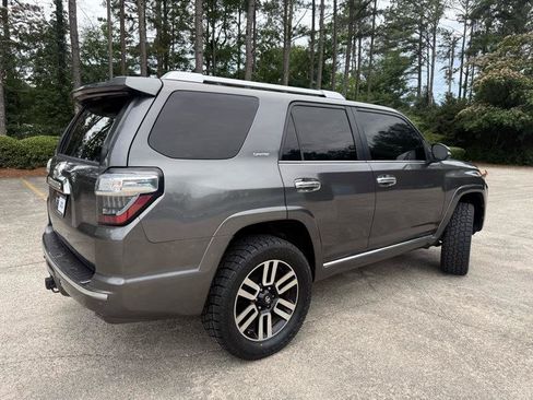 Used 2016 Toyota 4Runner Limited AWD/4WD image 9