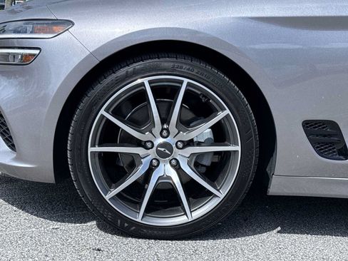 Used 2023 Genesis G70 2.0T RWD image 11