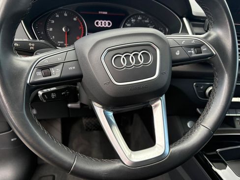 Used 2023 Audi Q5 2.0T Premium w/ S Line w/ Convenience Package AWD/4WD image 13