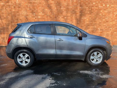Used 2020 Chevrolet Trax LS w/ Tint and Cruise Package image 9