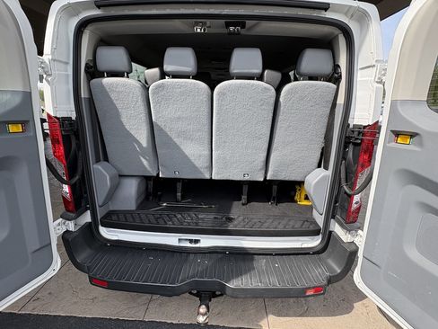 Used 2017 Ford Transit 350 XL image 25