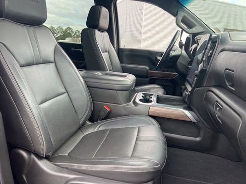 Used 2022 Chevrolet Silverado 2500 High Country image 36