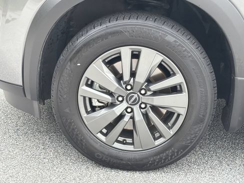 Certified 2025 Nissan Pathfinder SV FWD image 27