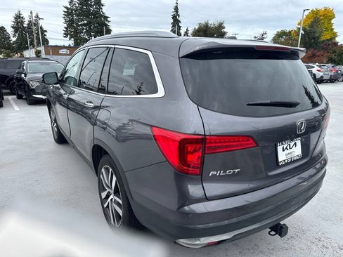 Used 2018 Honda Pilot Touring image 6