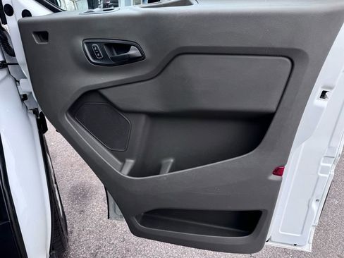 Used 2023 Ford Transit 250 Low Roof RWD image 31