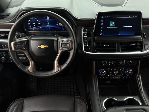 Used 2023 Chevrolet Tahoe High Country AWD/4WD image 12