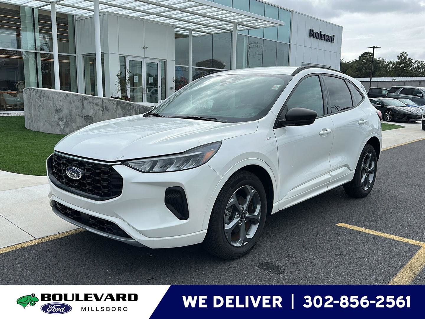 Used 2023 Ford Escape ST-Line w/ Equipment Group 301A FWD image 1