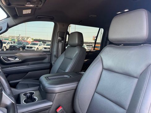 Used 2022 Chevrolet Suburban Z71 AWD/4WD image 16