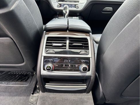 Used 2021 BMW 740i RWD image 44