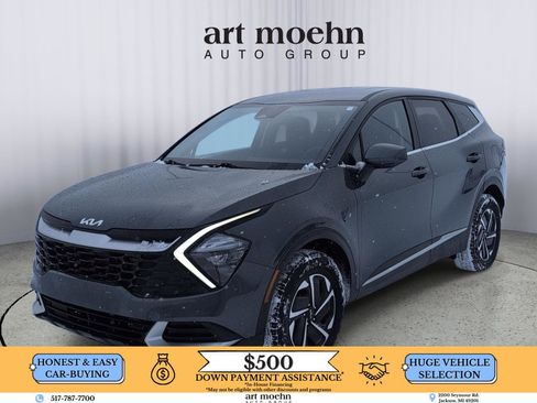 Used 2023 Kia Sportage LX image 1