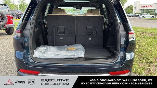 New 2026 Jeep Grand Cherokee L Limited AWD/4WD image 26