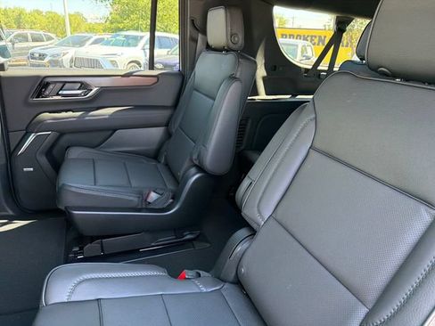 New 2026 GMC Yukon XL Denali w/ Denali Reserve Package AWD/4WD image 19