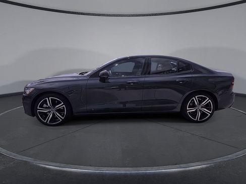 Used 2022 Volvo S60 T8 R-Design AWD/4WD image 16