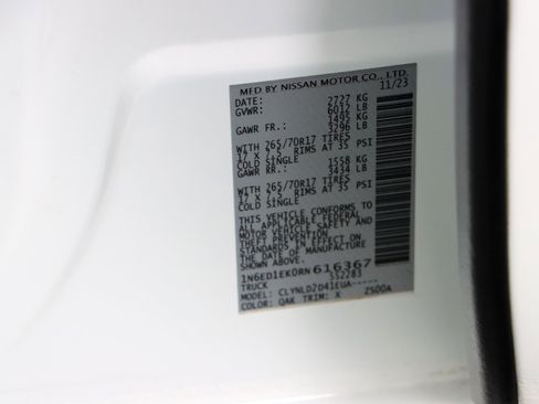 Used 2024 Nissan Frontier PRO-4X w/ Off-Road Protection Package image 33