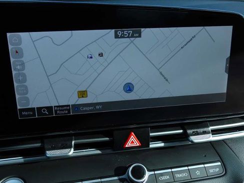 Used 2024 Hyundai Elantra Limited image 28