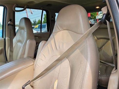 Used 1999 Ford Expedition XLT image 12