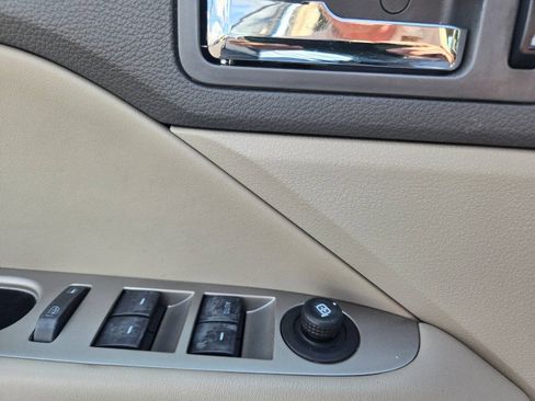 Used 2010 Ford Fusion Hybrid FWD image 16