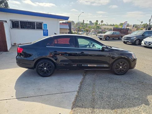 Used 2014 Volkswagen Jetta SE FWD image 18