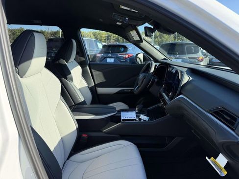 Used 2026 Lexus TX 500h AWD image 14