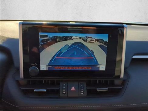 Used 2023 Toyota RAV4 XLE Premium image 17