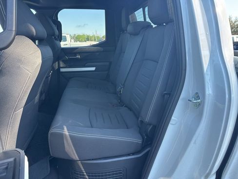 Used 2024 Toyota Tacoma TRD Off-Road w/ TRD Off Road Upgrade Package image 12