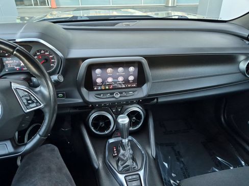Used 2023 Chevrolet Camaro LT w/ Technology Package RWD image 23