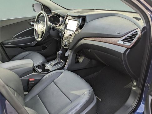 Used 2018 Hyundai Santa Fe Sport image 19