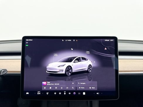 Used 2023 Tesla Model 3 Standard Range RWD image 21
