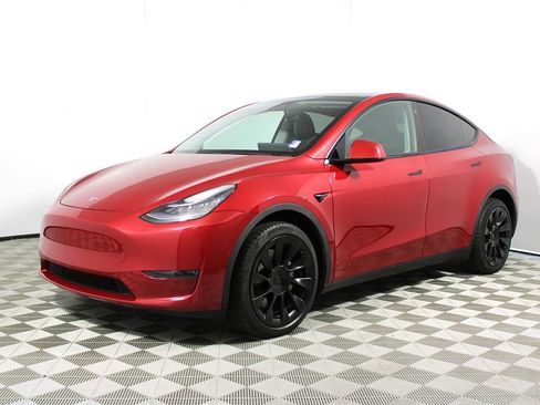 Used 2021 Tesla Model Y Long Range image 26