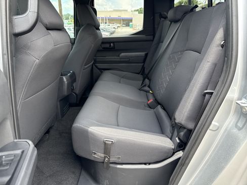 Used 2024 Toyota Tacoma SR5 w/ SR5 Upgrade Package AWD/4WD image 30