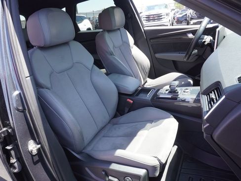 Used 2018 Audi SQ5 Prestige w/ Prestige Package AWD/4WD image 12