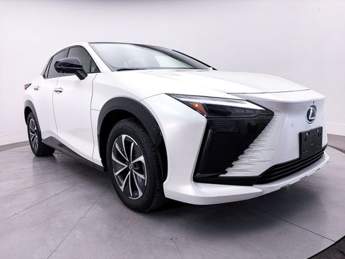 Used 2023 Lexus RZ 450e Premium w/ Technology Package AWD/4WD image 12