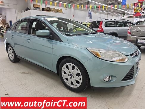 Used 2012 Ford Focus SE FWD image 1