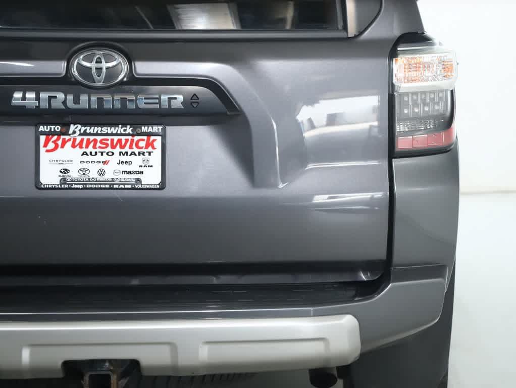 Used 2021 Toyota 4Runner TRD Off-Road Premium w/ Moonroof Package AWD/4WD image 44