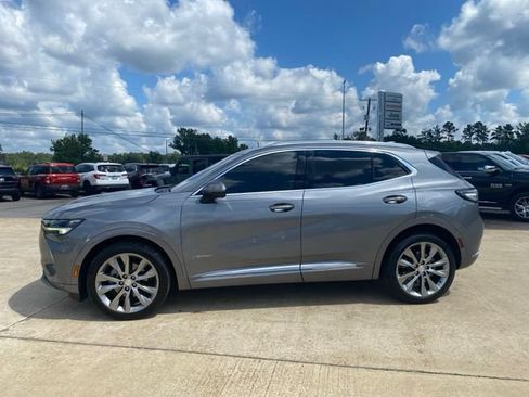 Used 2021 Buick Envision Avenir w/ Technology Package II FWD image 2