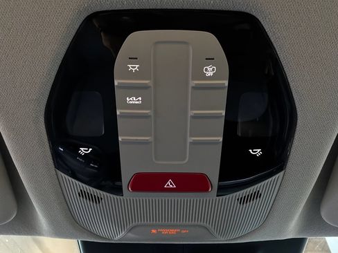 Used 2025 Kia K4 FWD image 16
