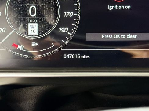 Used 2022 Land Rover Range Rover Sport SVR image 15