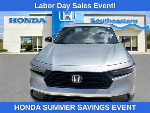 Used 2024 Honda Accord Sport image 2
